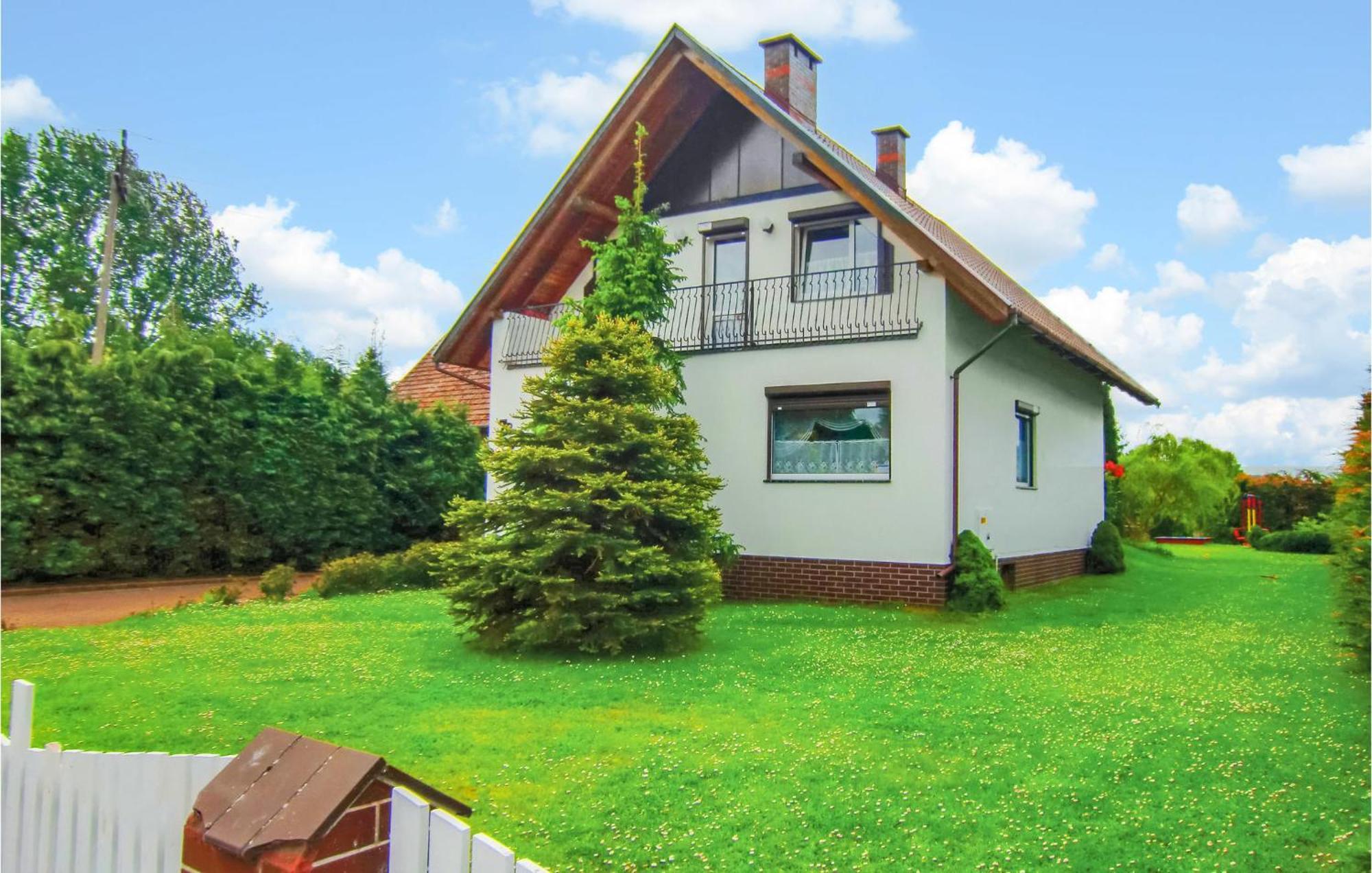 Amazing Home In Kolczewo With Sauna ภายนอก รูปภาพ